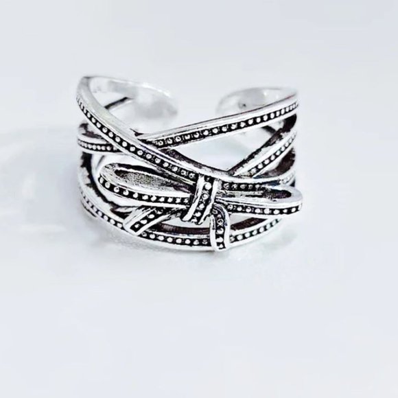 Jewelry - 925 Sterling Silver Vintage Bow Ring Thick Chunky Silver Knot Ring